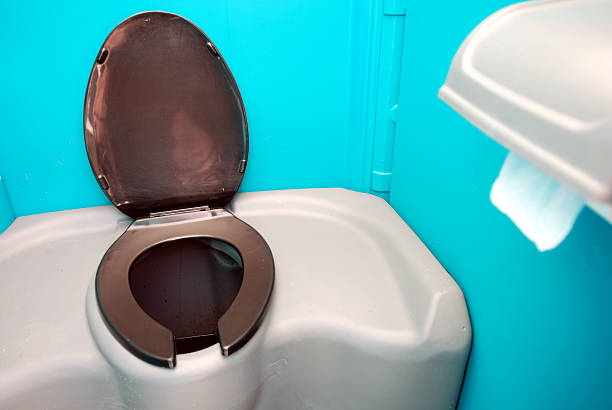 Best Porta potty rental near me  in Freeland, MI